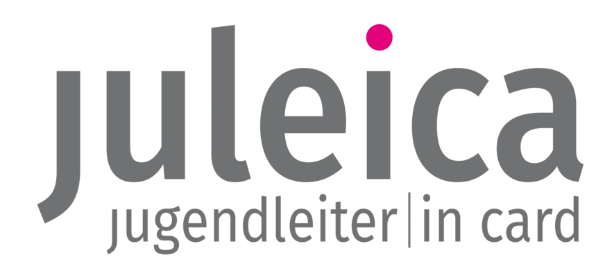 Logo der Juleica. In der Mitte steht "juleica", darunter steht "jugendleiter/in card".