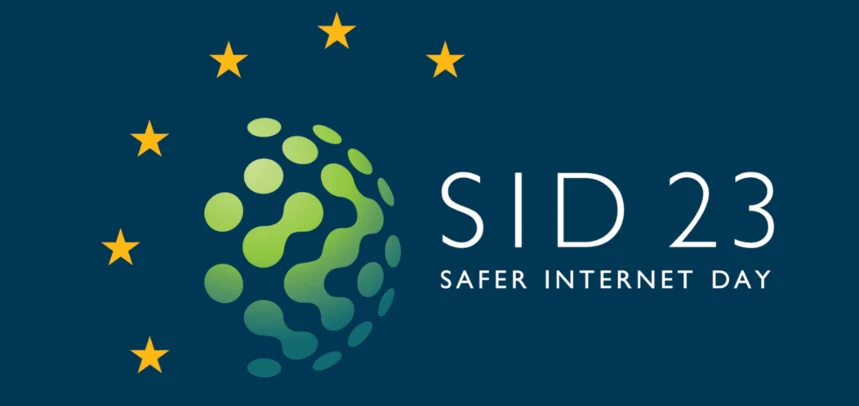 Logo vom Safer Internet Day 2023. Dieses besteht aus grünen Punkten auf blauem Hintergrund, welche kreisförmig angeordnet sind. Drum herum sind gelbe Sterne angeordnet.